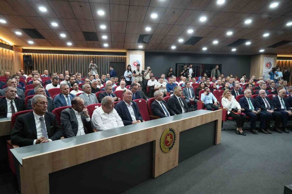 Sanayi ve Teknoloji Bakanı Kacır Samsun'sa Sanayicilerle Buluştu